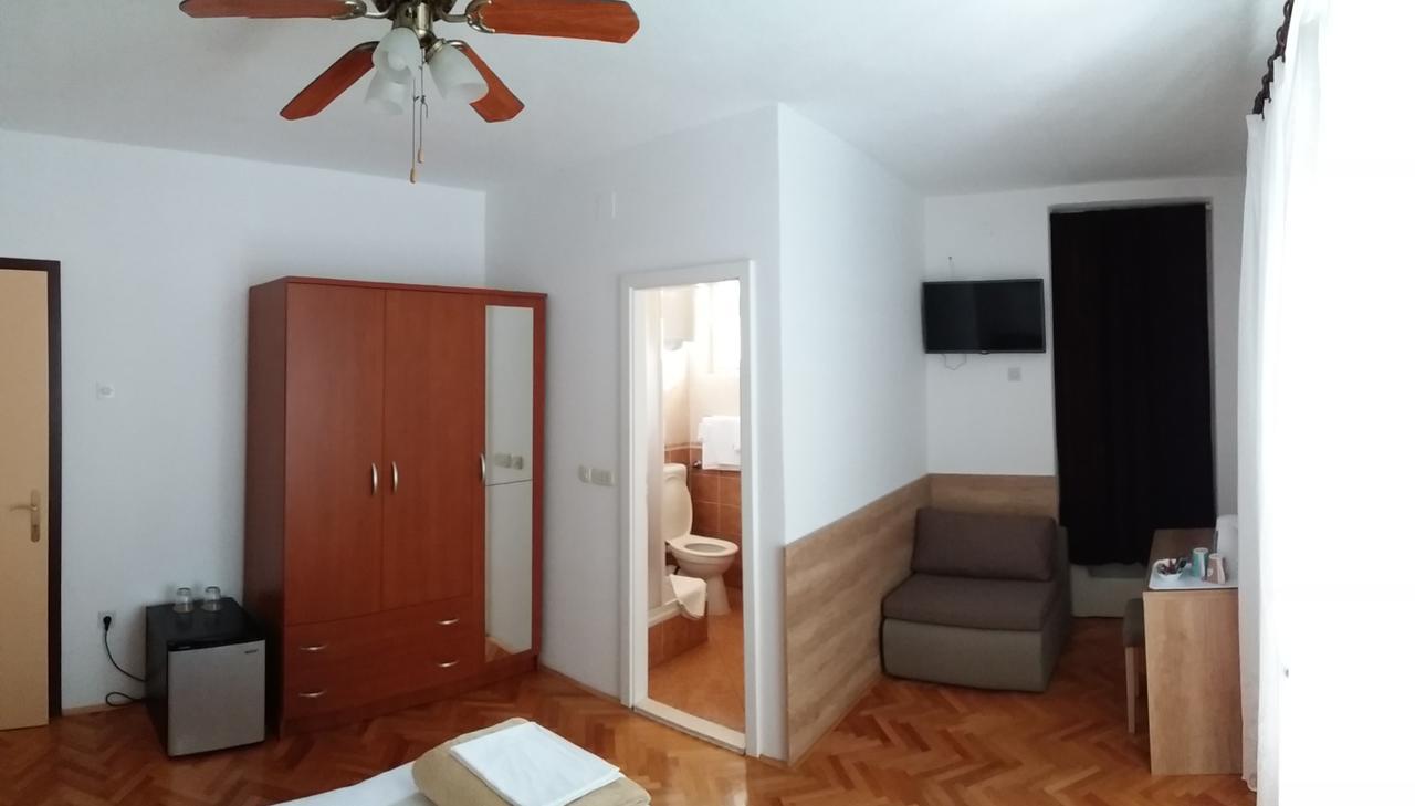 Bed & Breakfast Batosic Makarska Exterior foto